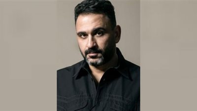 أكرم حسني ينعى شهداء الوطن في حادث غرب سيناء