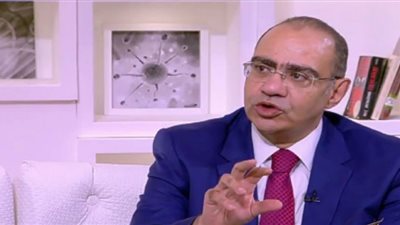 رئيس لجنة مكافحة كورونا: الشباب الأكثر إصابة بمتحور 