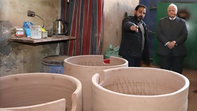 محافظ القاهرة: تكوين مجلس أمناء لقرية الفواخير يضم العاملين بها