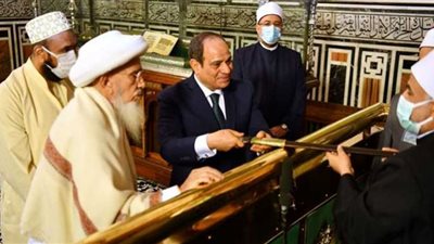 أحمد موسى: الرئيس السيسي يدافع عن الدين ويعمر بيوت الله (فيديو)