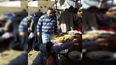 إعدام 6 طن أغذية فاسدة وغلق 50 منشأة غذائية مخالفة خلال عيد الفطر بالشرقية