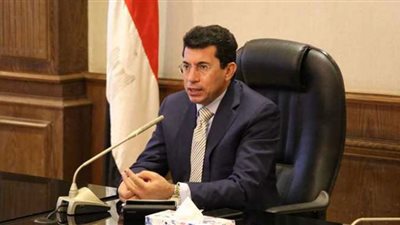 وزير الرياضة يشيد بدور الأوقاف في نشر الوعي بين الشباب