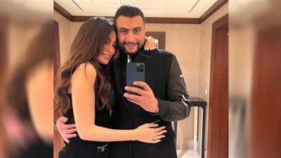 هاجر أحمد تثير حيرة الجمهور بفستان مُجسم في عيد ميلاد زوجها (صور)