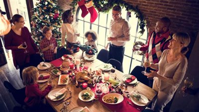 للاحتفال برأس السنة الميلادية.. طريقة تحضير سلطة الكريسماس اللذيذة