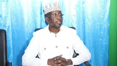 رئيس الصومال الأسبق شريف شيخ أحمد يترشح رسميًا لانتخابات الرئاسة