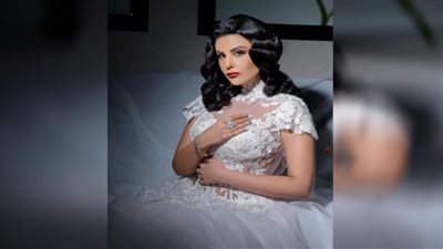 بصيحة الكروب توب.. دانا حمدان تبرز أنوثتها في أحدث ظهور