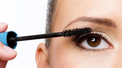 علامات تحذر من انتهاء صلاحية الماسكارا.. ونصائح للحفاظ عليها