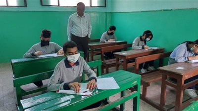 محافظ القاهرة: انتظام امتحانات صفوف النقل من دون شكاوى