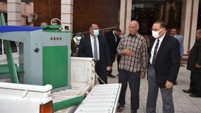 ما هي هدية محافظ الشرقية لمكوجي؟