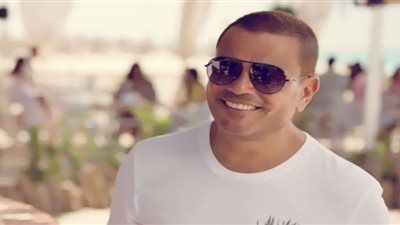 عمرو دياب يستعد لحفله الغنائي بمهرجان 