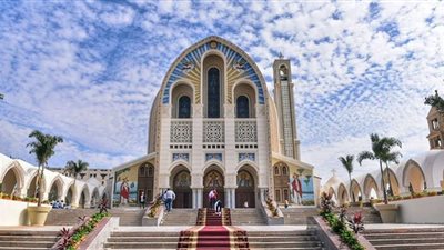 الأب إبرام فانوس يترأس النهضة الروحية بكنيسة البابا أثناسيوس بالسيوف