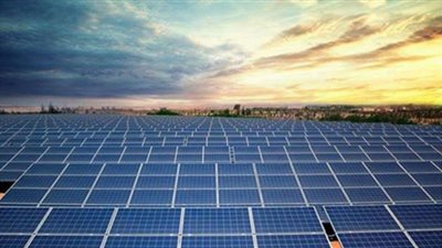 توقيع اتفاقية تعاون لتركيب محطة طاقة شمسية بمؤسسة الأهرام