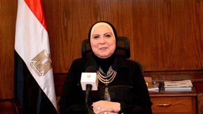 التجارة: اختصاص الرقابة على الصادرات والواردات بإصدار شهادات البيع الحر للسلع المصدرة