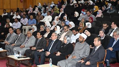 رئيس جامعة القناة يشارك في حفل تأبين الدكتور هانى السعيد عميد كلية التجارة