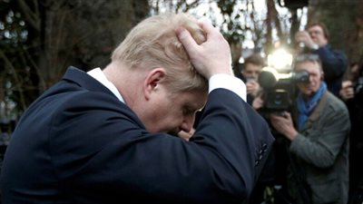 جونسون يدافع عن صورة التجمع في داونينغ ستريت خلال إغلاق كورونا