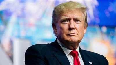 ترامب يعلن تلقيه جرعة معززة من لقاح كورونا