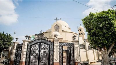 كهنة كنيسة مارجرجس والأنبا ابرام بمصر الجديدة بعقدون نهضة الخماسين