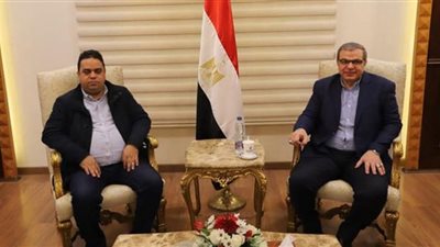 سعفان يودع وزير العمل الليبي في ختام زيارته لمصر