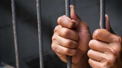 تشريح جثة مقاول عثر عليه مقتولًا بأكتوبر.. وحبس الجناة