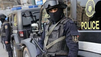 انتظرها خارج عملها .. التحقيق مع عامل طعن طليقته في الوجه بالإسكندرية