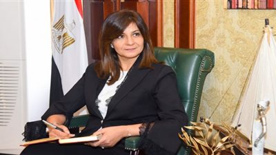 وزيرة الهجرة تستعرض برامج ربط شباب المصريين في الخارج بالوطن وإطلاعهم على المستجدات