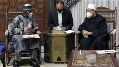 السفير النيجيري يوجه رسالة لشيخ الأزهر بشأن دعم قضايا المسلمين حول العالم