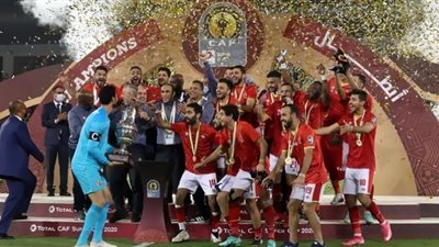 الأهلي والرجاء.. تفوق أحمر في السوبر الأفريقي على أندية المغرب