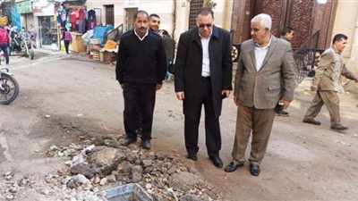 محافظ الشرقية يتفقد النوبتجية الصباحية بأبوحماد ويأمر برفع كفاءة الشوارع