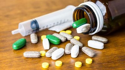 قبل طرحها بالصيداليات.. أقراص كورونا التي تنتجها مصر للمصابين بالفيروس