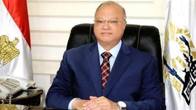 محافظ القاهرة يشدد على ضرورة الحفاظ علي مشروعات الإسكان بديل العشوائيات
