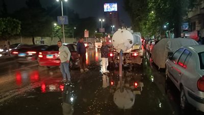 جولة ليلية لرئيس مدينة فارسكور لمتابعة أعمال شفط مياه الأمطار