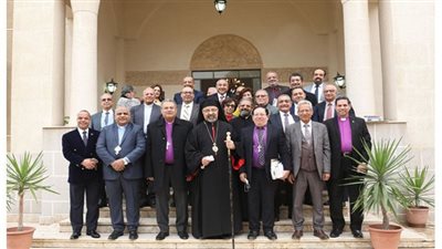 لأول مرة منذ جائحة كورونا | تفاصيل زيارة الإنجيلية لبطريرك الكاثوليك بمناسبة عيد الميلاد(صور)