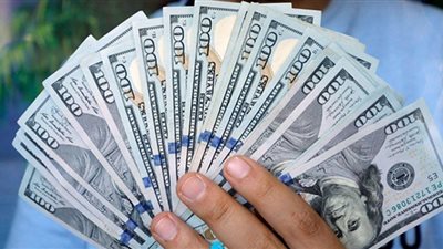 تراجع سعر الدولار مقابل الجنيه في منتصف تعاملات اليوم الخميس
