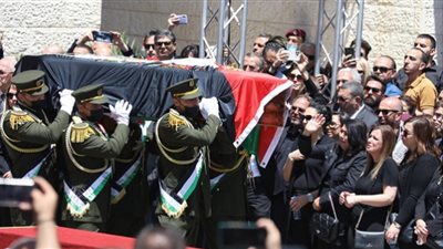 الاحتلال الإسرائيلي يُعرقل موكب تشييع جُثمان شيرين أبو عاقلة