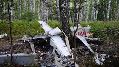 مقتل 11 شخصًا بتحطم طائرة في غابة وسط الكاميرون