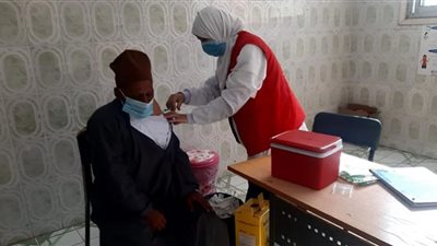 البدء في إعطاء الجرعة التنشيطية الثالثة للمطعمين في الشرقية