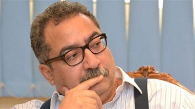 (فيديو) إبراهيم عيسى يعتذر عن هذا المشهد في مسلسل فاتن أمل حربي