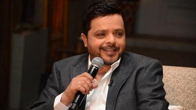 خدود ماتمنهاش لألد أعدائي.. محمد هنيدي يسترجع طفولته بصورة طريفة