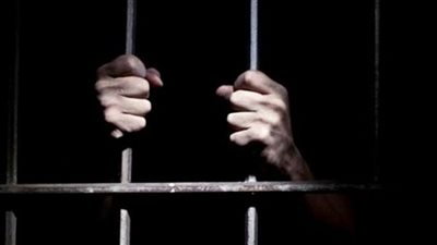 حبس صاحب ورشة قاما بإصابة طالب بسبب خلافات مالية بشبرا الخيمة