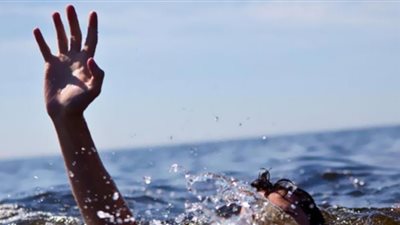 جهود مكثفة لانتشال جثة طالب لقي مصرعه غرقًا في بنها