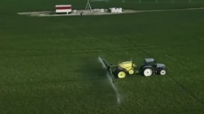 فيديو.. السيسي يشهد فيلمًا تسجيليًا منطقة توشكى