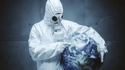 طبيب يكشف سر انخفاض معدل الوفيات بمتحور أوميكرون بالدول الغربية