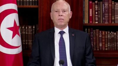 الرئيس التونسي يغادر إلى الإمارات لتقديم واجب العزاء في وفاة الشيخ خليفة بن زايد