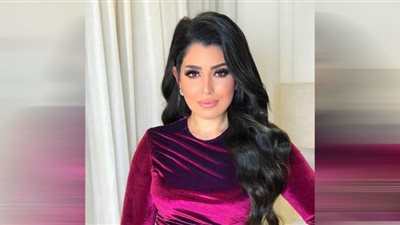 أيتن عامر تخترع إطلالة شتوية جديدة لمحاربة البرد القارص (صور)