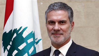 وزير السياحة اللبناني: محاضر ضبط لمخالفي الإجراءات الاحترازية في المطار أثناء الزحام الشديد