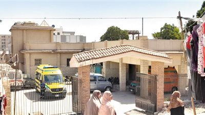 الوحدات الصحية بالإسماعيلية.. مرضى يفترشون الأرض.. ولا وجود للأطباء