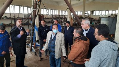 رئيس مياه دمياط يتابع سير عمل محطة عزب النهضة