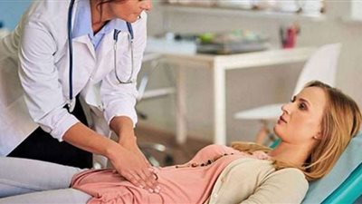 أبحاث تكشف تأثيرات النظام الغذائي والفيتامينات على الأورام الليفية الرحمية