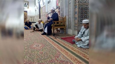 صور.. درس العصر بمسجد السيدة نفيسة