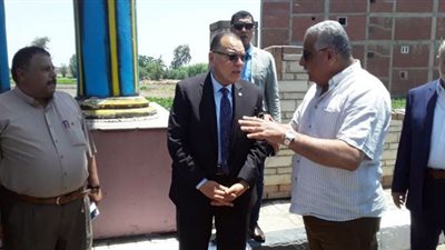 محافظ الشرقية يُشدد على تكثيف أعمال النظافة والتجميل بمدخل الزقازيق